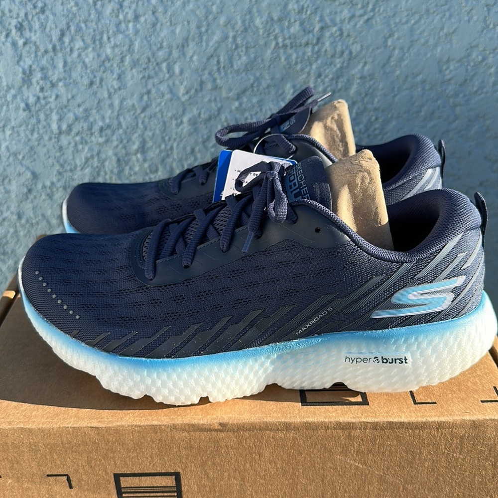Skechers Go Run Maxroad 5-WOMEN - Picture 10 of 12